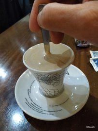 La crueldad de un café